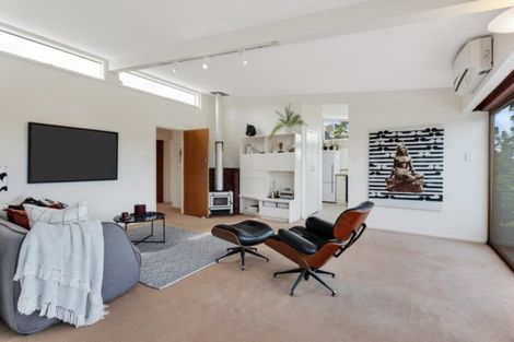 Photo of property in 30 Wernham Place, Northcote, Auckland, 0626