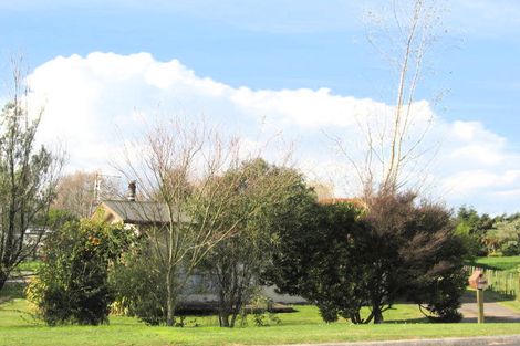 Photo of property in 13a Robinson Avenue, Holdens Bay, Rotorua, 3010