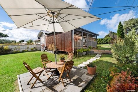 Photo of property in 265 Hepburn Road, Glendene, Auckland, 0602