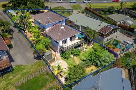 Photo of property in 53 Sunset Road, Totara Vale, Auckland, 0632