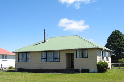 Photo of property in 26 Colvin Street, Westport, 7825