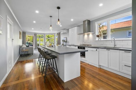 Photo of property in 18 Kent Crescent, Awapuni, Palmerston North, 4412