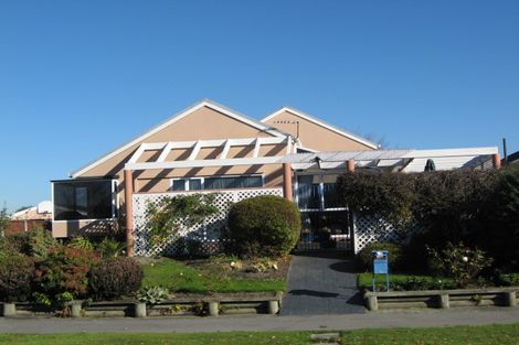 Photo of property in 132a Warren Crescent, Hillmorton, Christchurch, 8025