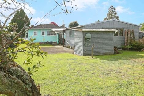Photo of property in 24 Taikata Road, Te Atatu Peninsula, Auckland, 0610