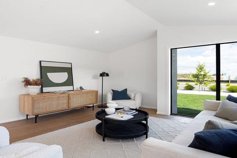 Photo of property in 36 Hugo Shaw Drive, Cambridge, 3434