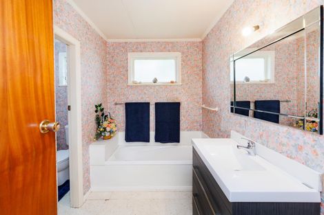 Photo of property in 7 Clarke Avenue, Highbury, Palmerston North, 4412