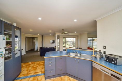 Photo of property in 255 Glover Road, Hawera, 4610