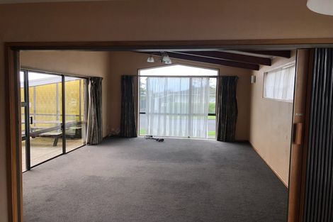 Photo of property in 29 Truby King Street, Merrilands, New Plymouth, 4312