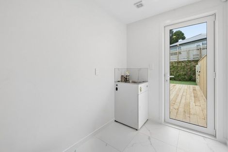Photo of property in 1/5 Tawa Terrace, Tawa, Wellington, 5028
