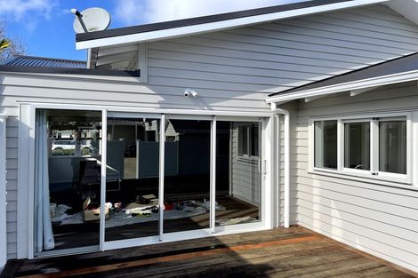 Photo of property in 56 Amaru Road, One Tree Hill, Auckland, 1061