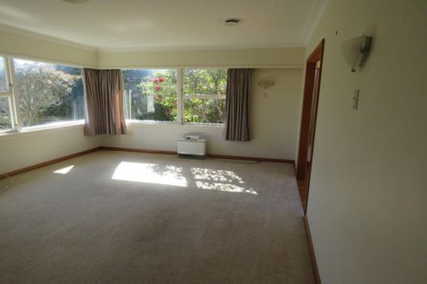 Photo of property in 2 Shortland Street, Lower Vogeltown, New Plymouth, 4310