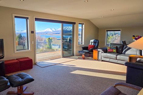 Photo of property in 35 Aorangi Crescent, Lake Tekapo, 7999