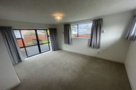 Photo of property in 15 Hall Grove, Ebdentown, Upper Hutt, 5018