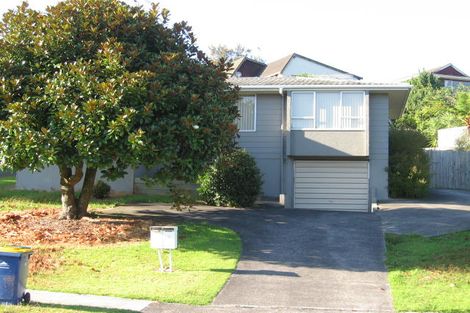 Photo of property in 1 Walnut Lane, Browns Bay, Auckland, 0630