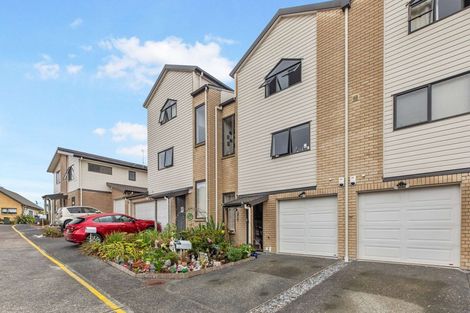 Photo of property in St Claire Village, 11/172 Mcleod Road, Te Atatu South, Auckland, 0610