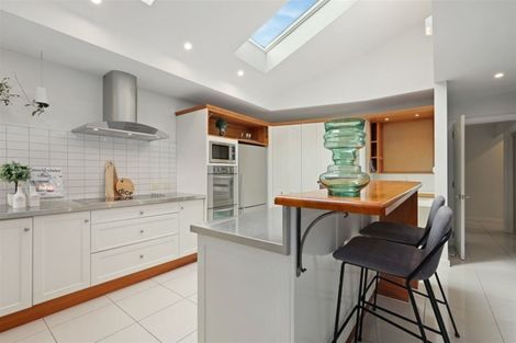 Photo of property in 13 Thorrington Road, Cashmere, Christchurch, 8022