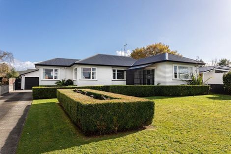 Photo of property in 35 Guy Street, Dannevirke, 4930