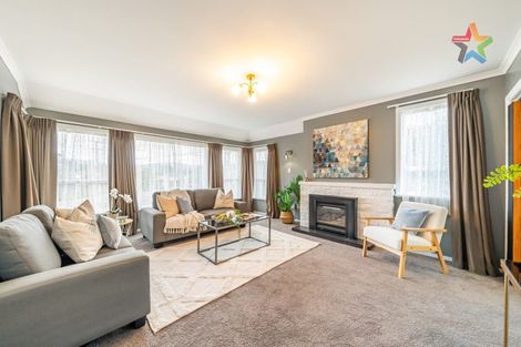 Photo of property in 1 Delaney Drive, Stokes Valley, Lower Hutt, 5019