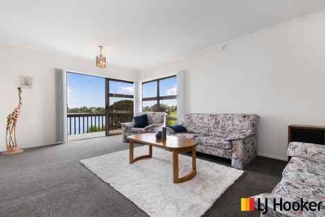 Photo of property in 21 St Annes Crescent, Wattle Downs, Auckland, 2103
