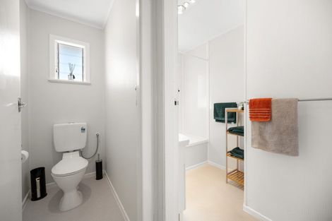 Photo of property in 15 Sheridan Street, Silverdale, Hamilton, 3216