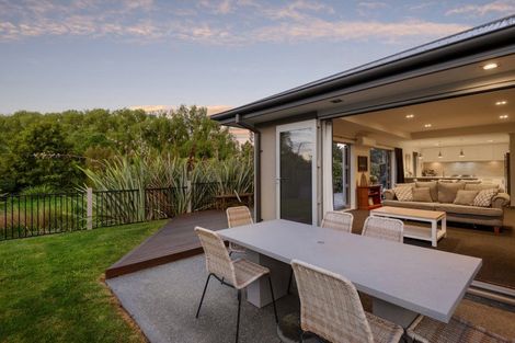 Photo of property in 25 Holbrook Way, Westmorland, Christchurch, 8025