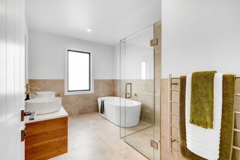 Photo of property in 16 Rich Rise, Havelock North, 4130