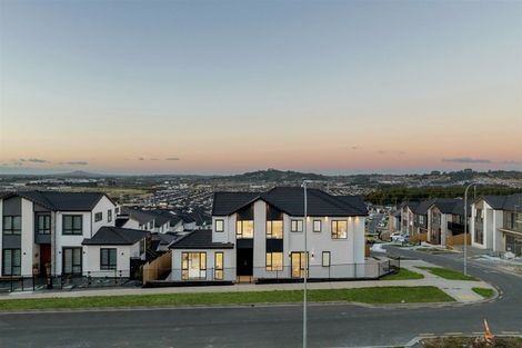 Photo of property in 19 Aklander Rise, Flat Bush, Auckland, 2019