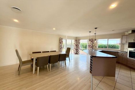 Photo of property in 12 Adrigole Place, East Tamaki, Auckland, 2013