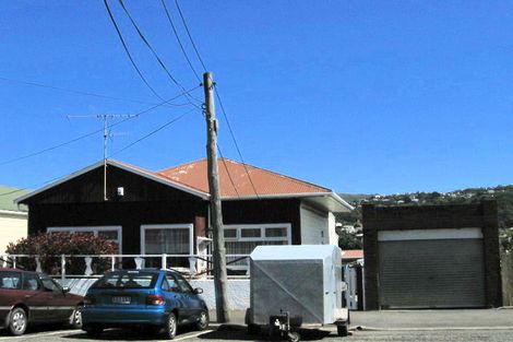 Photo of property in 4 Hiropi Street, Newtown, Wellington, 6021