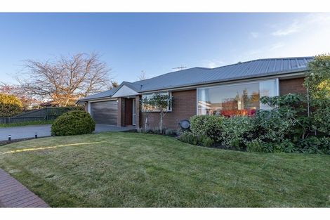 Photo of property in 7 Innisfree Place, Northwood, Christchurch, 8051