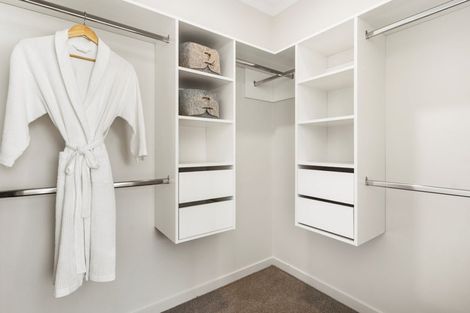 Photo of property in 136c Forrest Hill Road, Forrest Hill, Auckland, 0620