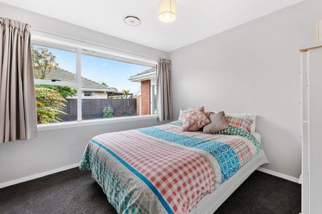 Photo of property in 103 Warren Crescent, Hillmorton, Christchurch, 8025