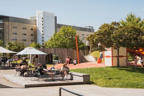 Photo of property in 2/5 Preston Avenue, Henderson, Auckland, 0610