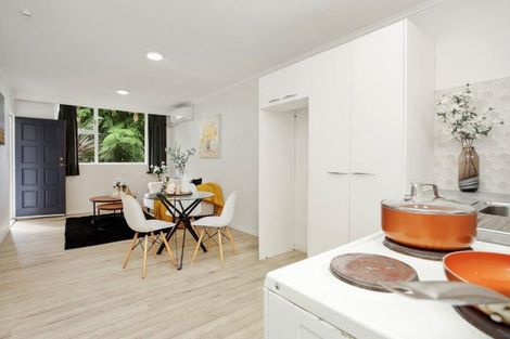 Photo of property in 2/49 Simkin Avenue, St Johns, Auckland, 1072