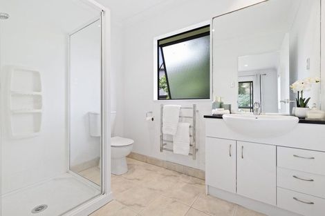 Photo of property in 36 Max Short Drive, Pukekohe, 2120