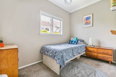 Photo of property in 2/5 Elderwood Lane, Belmont, Auckland, 0622