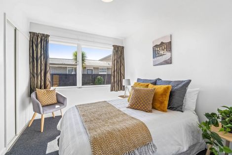 Photo of property in 106 Avondale Road, Avondale, Christchurch, 8061