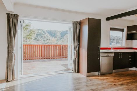 Photo of property in 12 Lincoln Street, Picton, 7220