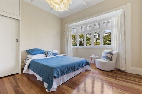 Photo of property in 24 Shoal Bay Road, Devonport, Auckland, 0624