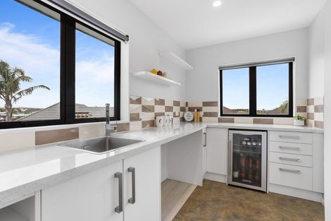 Photo of property in 105 Alec Craig Way, Gulf Harbour, Whangaparaoa, 0930