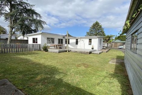 Photo of property in 5 Oak Avenue, Nawton, Hamilton, 3200