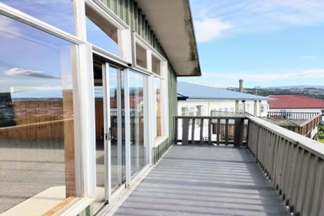 Photo of property in 67 Easther Crescent, Kew, Dunedin, 9012