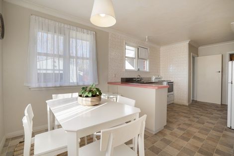 Photo of property in 28 Rata Street, Tokomaru, Palmerston North, 4474