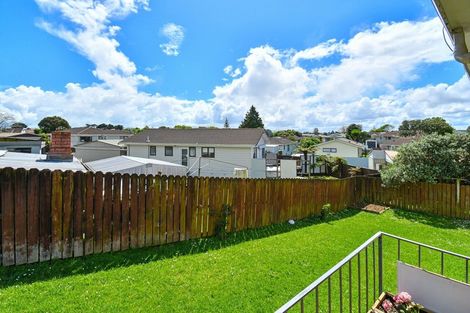 Photo of property in 4/1 Rebecca Rise, Weymouth, Auckland, 2103