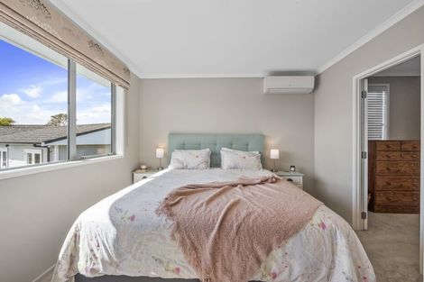 Photo of property in 1 Tindalls Bay Road, Tindalls Beach, Whangaparaoa, 0930