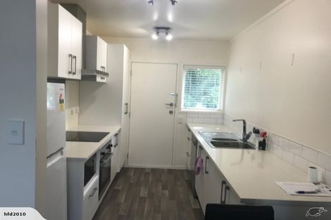 Photo of property in 2/188 Captain Springs Road, Onehunga, Auckland, 1061