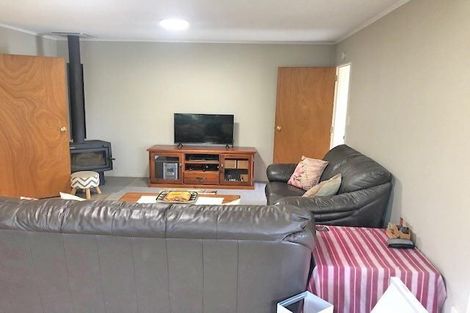 Photo of property in 9 Taiaroa Place, Southbridge, 7602