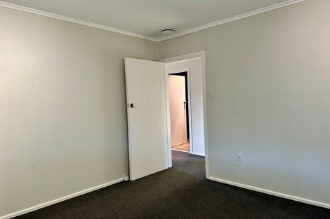 Photo of property in 2 Newcastle Street, Hokowhitu, Palmerston North, 4410