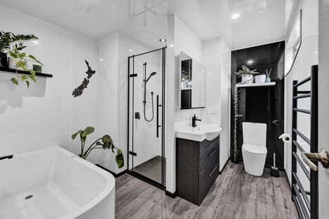 Photo of property in 21 Tainui Terrace, Inglewood, 4330