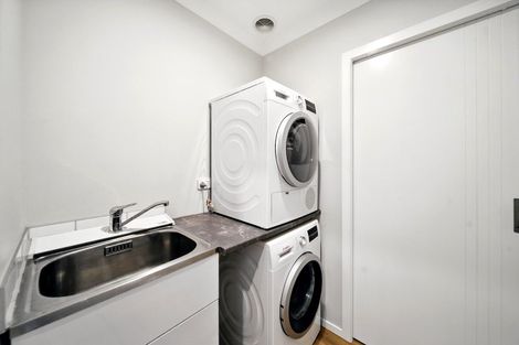 Photo of property in 2 Carnachan Street, Cambridge, 3434